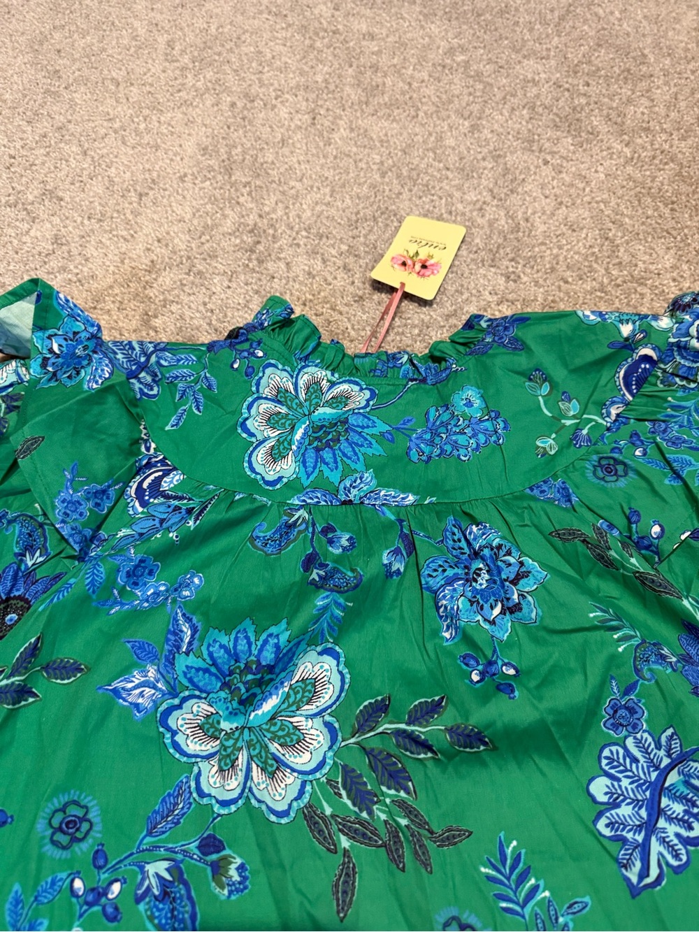 Entro Green Floral Flutter Sleeve Blouse - Picture 5 of 8